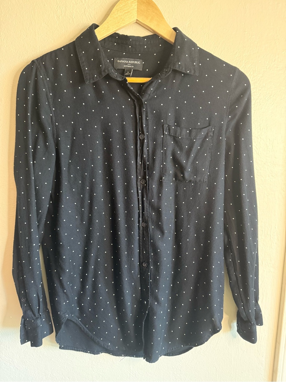 Banana Republic Women’s Shirt with White Micro Dots